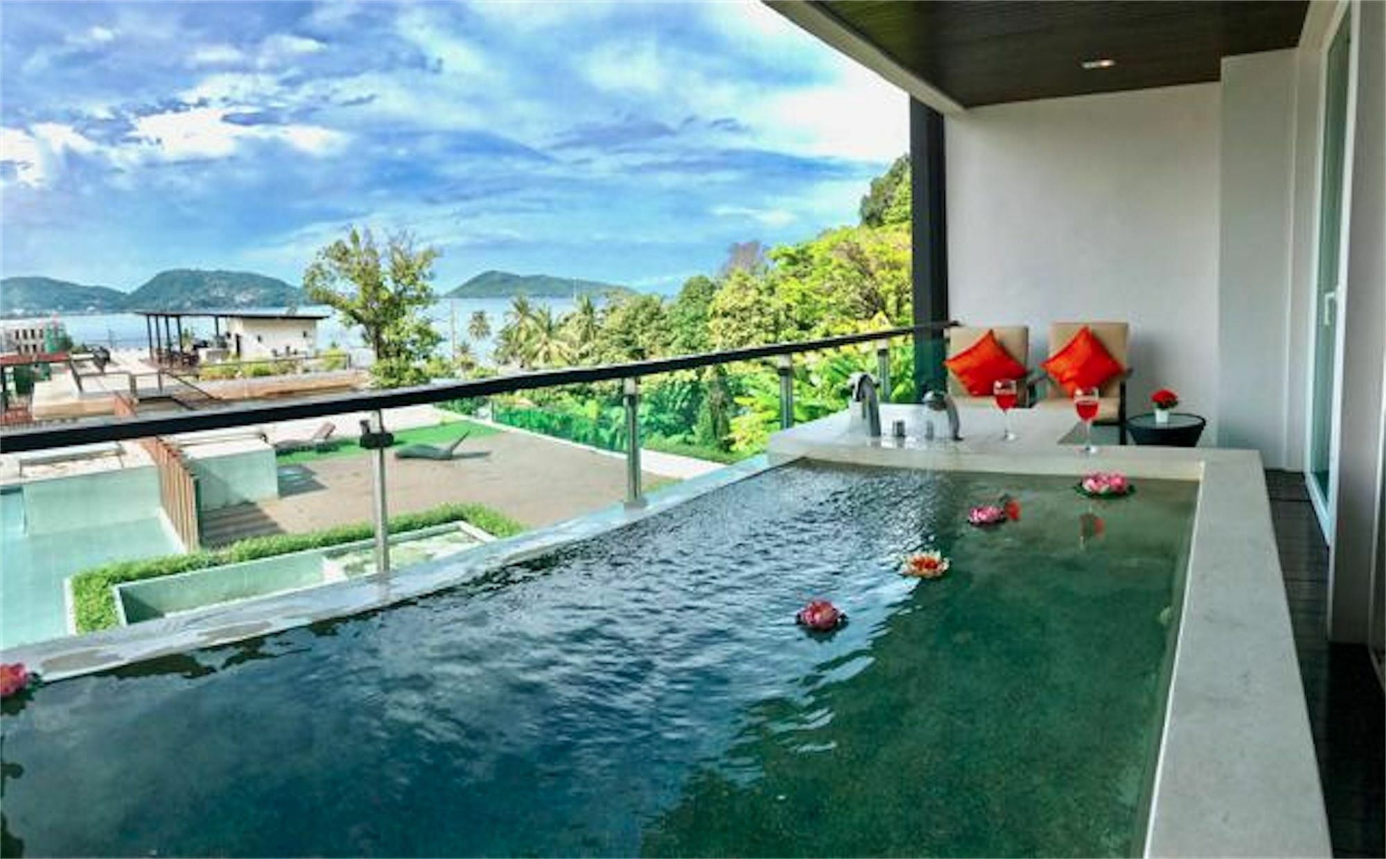 The Privilege Residence : 1 Bedroom Apartment In Patong Εξωτερικό φωτογραφία
